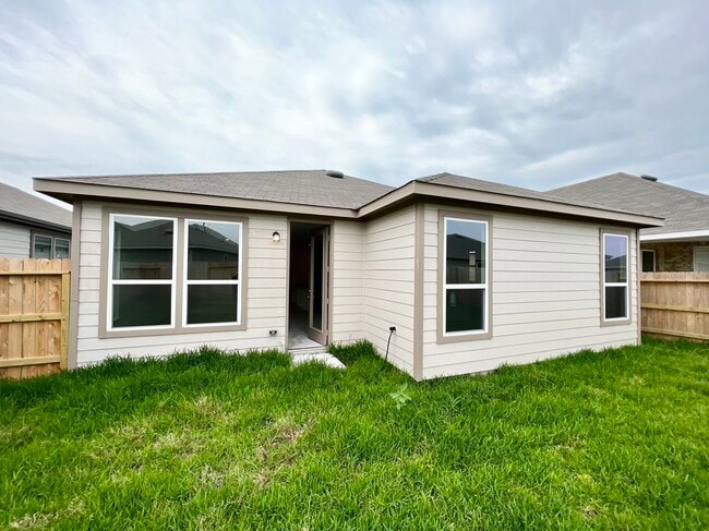 Building Photo - 2834 Palamas Ln