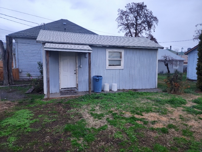 Building Photo - 114 24th St