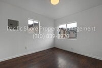 Building Photo - 839 Bartlett St