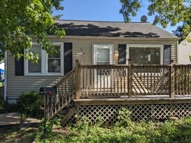 Building Photo - 306 E Northview Ave