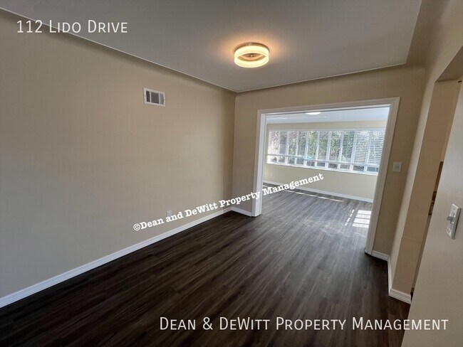 Building Photo - 112 Lido Dr