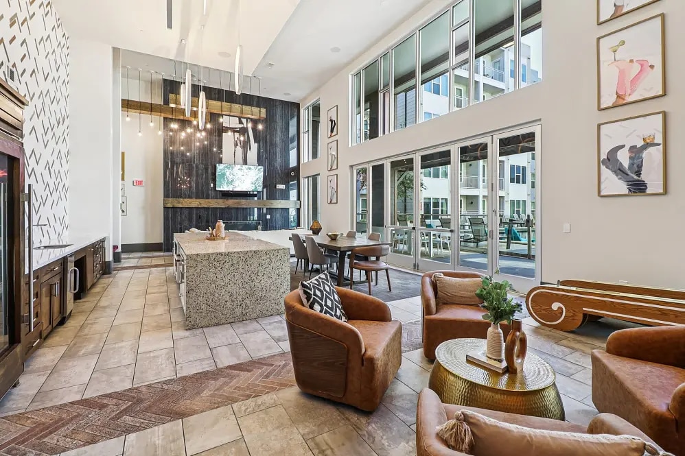 Building Photo - 3001 Crockett St