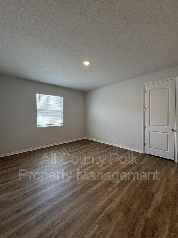 Building Photo - 851 Folklore Ln