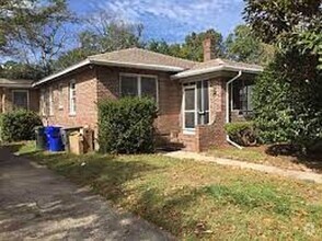 Building Photo - Beautiful 3 bedroom 3 bath Home with/Study