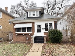 Building Photo - 6800 20th Ave