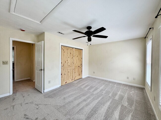 Building Photo - Available NOW! Unique Home in Wesleyan Cha...
