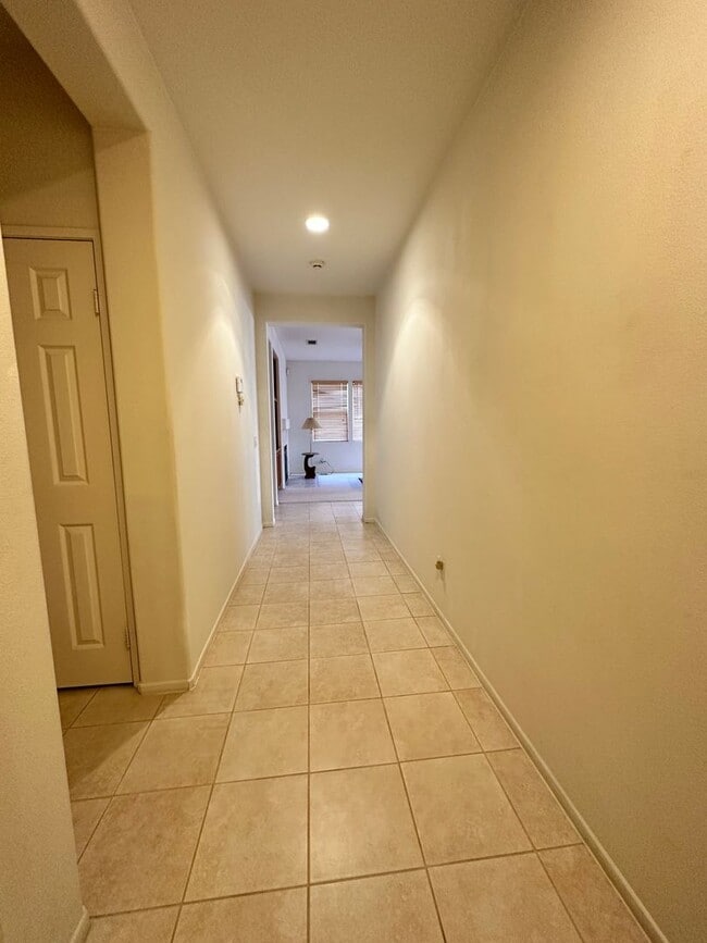 Building Photo - Delightful 3 Bedroom | 2 Bath