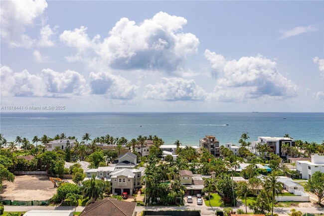 Building Photo - 2715 N Ocean Blvd