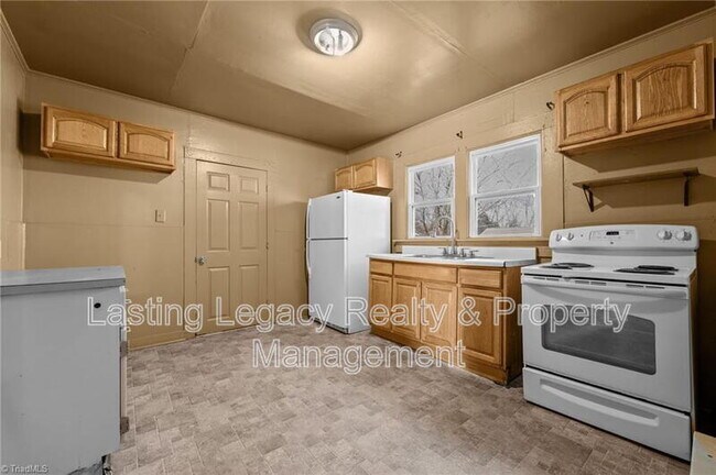 Building Photo - 212 N Laura Wall Blvd