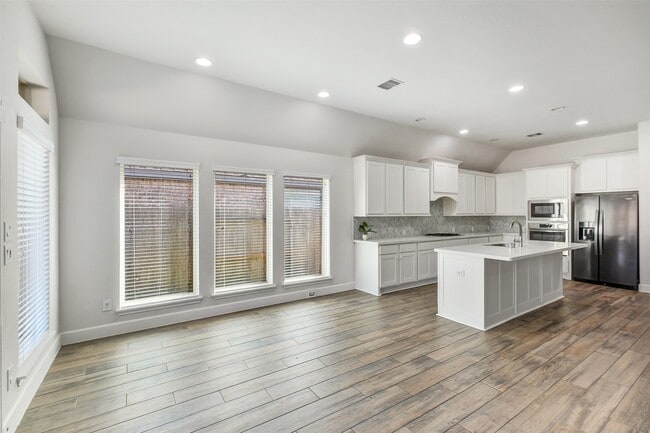 Building Photo - 10835 High Red Mesa