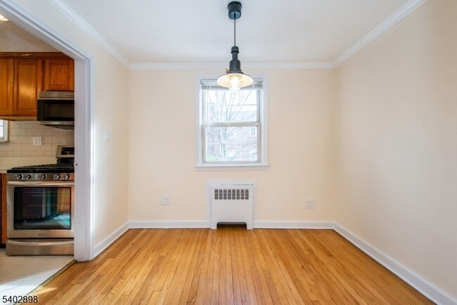 Building Photo - 445 Morris Ave