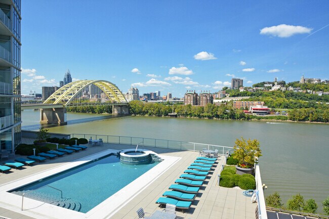 Building Photo - 400 Riverboat Row