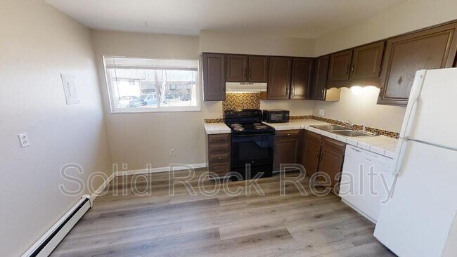 Building Photo - 357 Gahart Dr