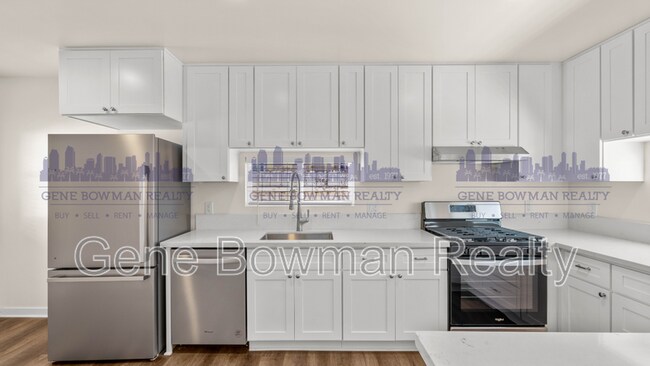 Building Photo - 641 C Ave