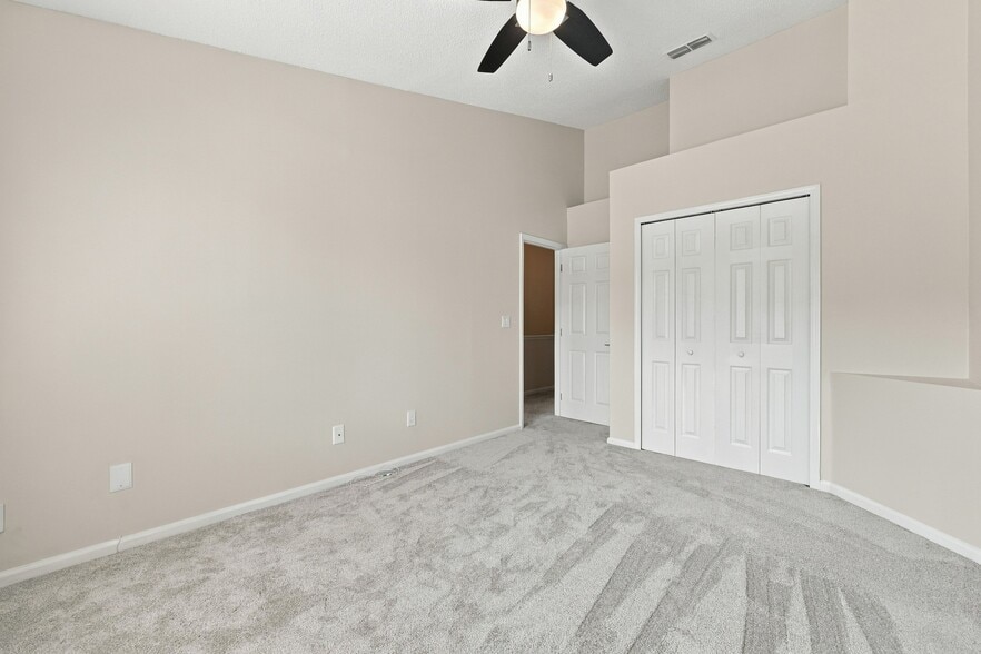 Secondary view of third bedroom. - 3622 Caroline Vale Blvd