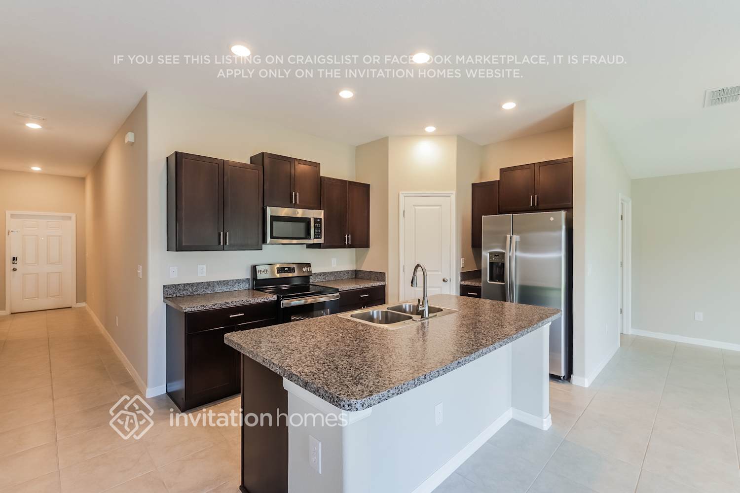 Building Photo - 1510 Blue Rose Dr