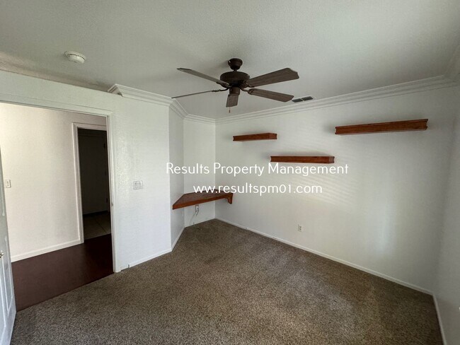 Building Photo - Roseville 4 Bedroom Beauty with Bonus Room!