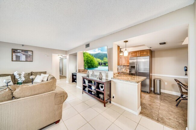 Building Photo - 6372 La Costa Dr