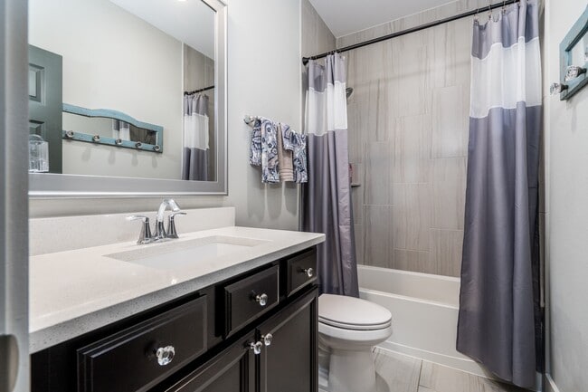 Building Photo - 968 Ford Pines Ln