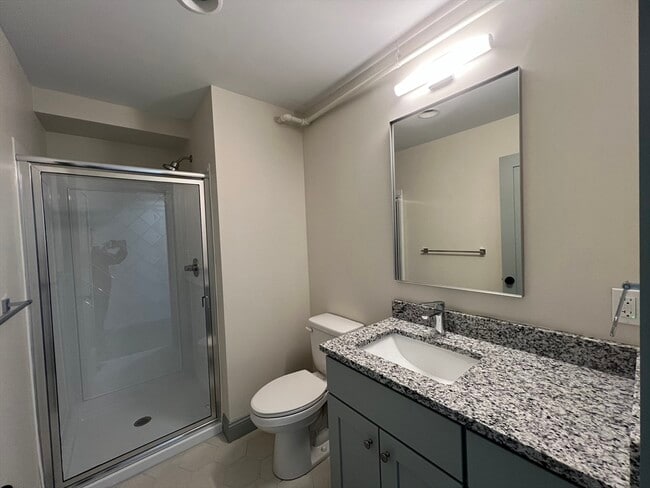 Building Photo - 160 Seabury St