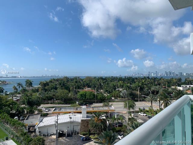 Building Photo - 7900 Harbor Island Dr