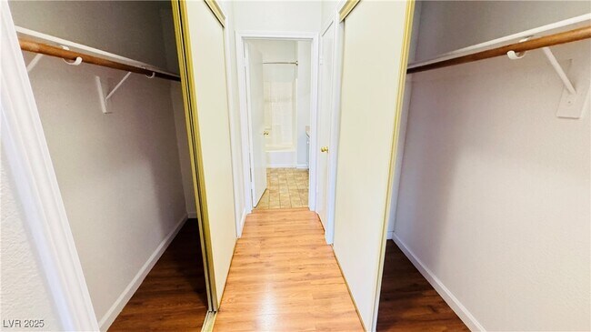 Building Photo - 4810 Grey Wolf Ln