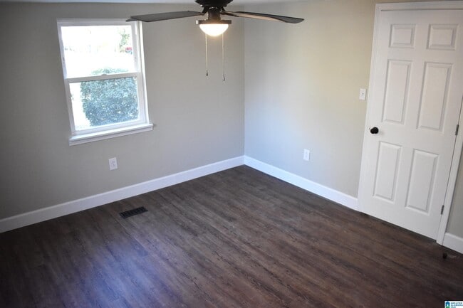 Building Photo - 144 2nd St NW