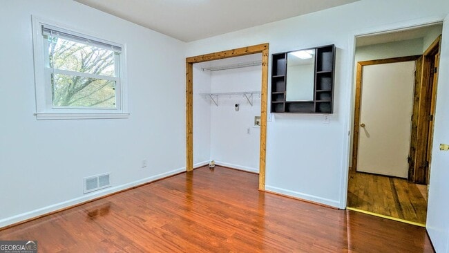 Building Photo - 5030 Strickland Rd