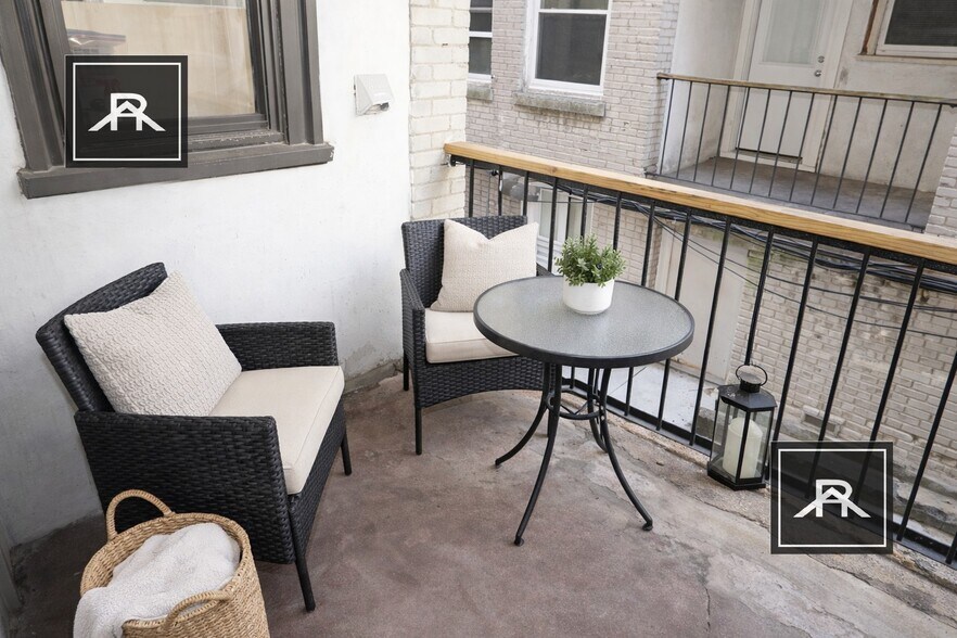 Building Photo - 1468 Commonwealth Ave