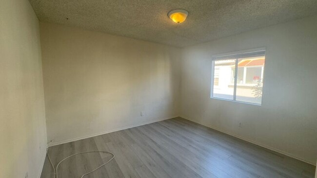 Building Photo - 3814 Grace Ave