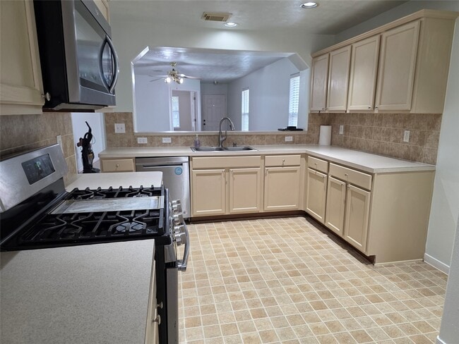 Building Photo - 14411 Groveleigh Ln