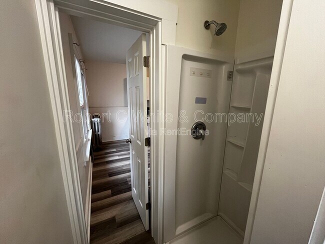 Building Photo - 219 Frederick St