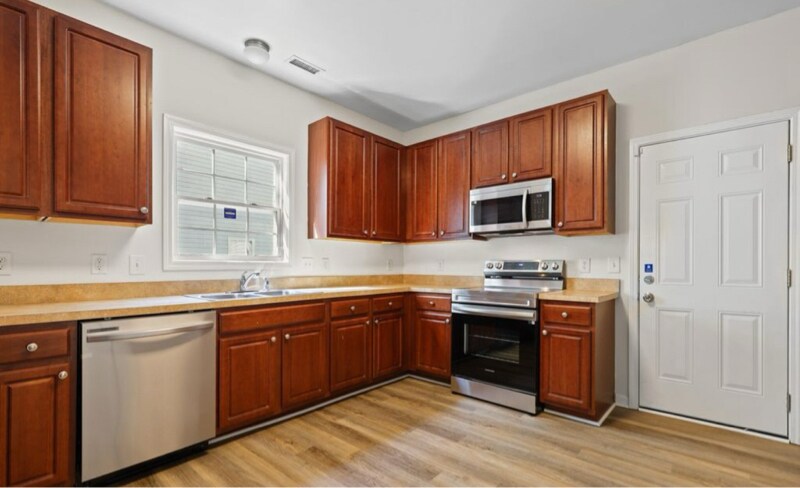 Building Photo - 3223 Polite Ln