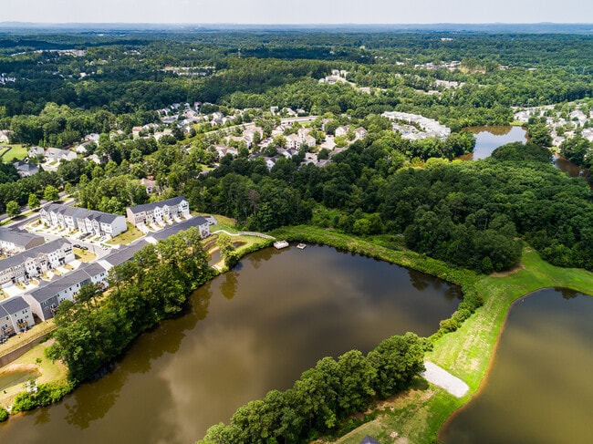 Building Photo - 1106 Shoreside Dr