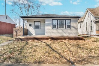 Building Photo - Charming 3-Bedroom Bungalow with Updated K...