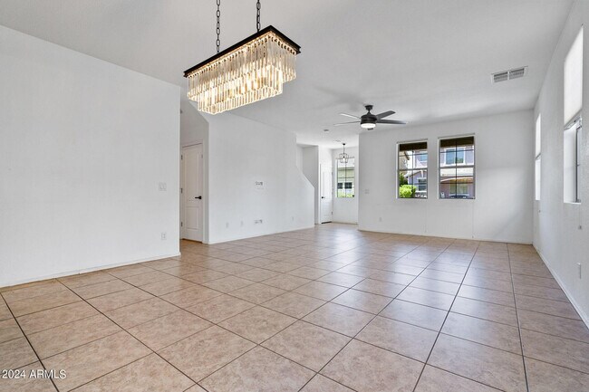 Building Photo - 3771 E Kristal Way