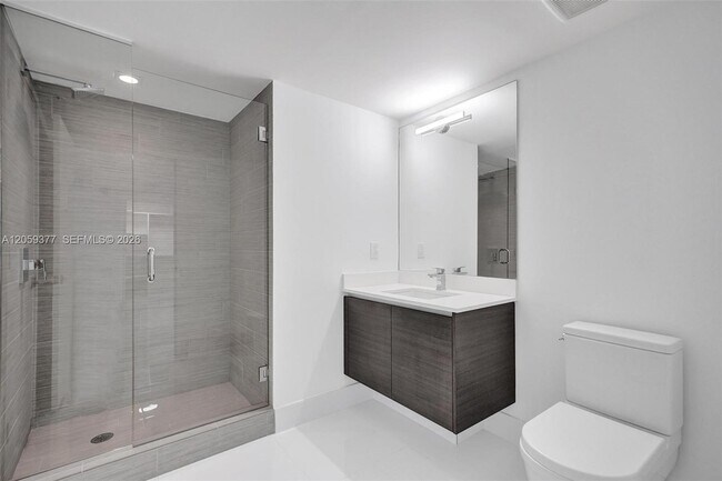 Building Photo - 330 Sunny Isles Blvd