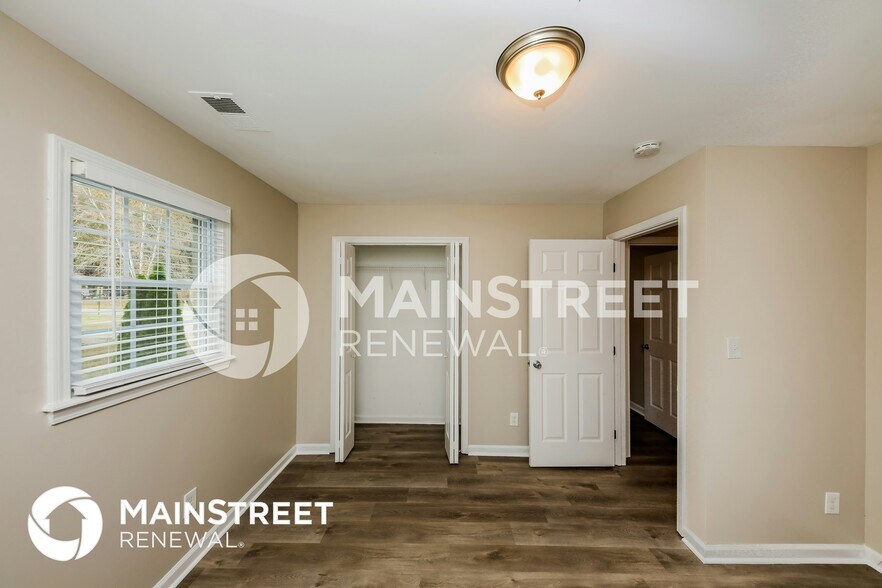 Building Photo - 3405 Ridgecrest Dr