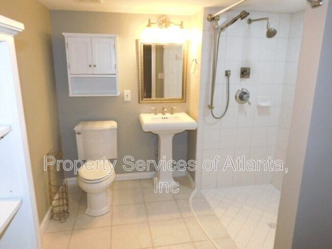 Building Photo - 5082 Sherrer Dr NW