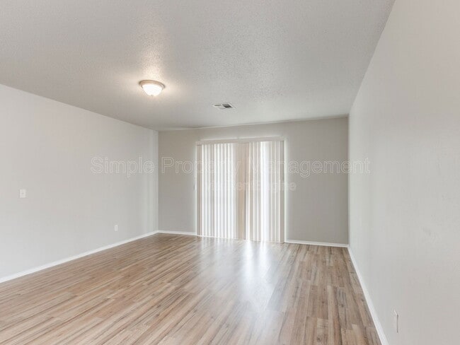 Building Photo - 7432 NW 27th St