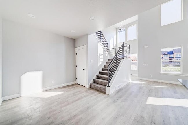 Building Photo - 13893 Little Rdg Ln