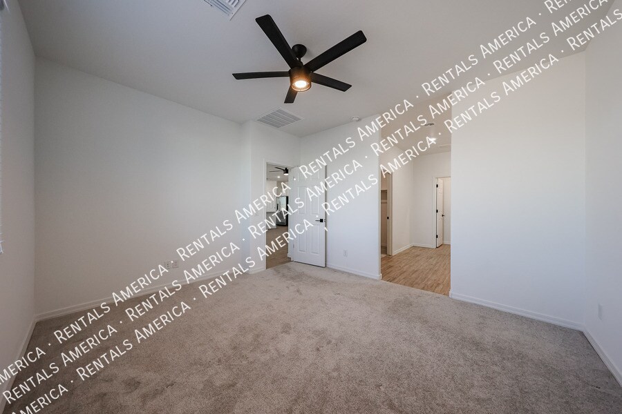 Building Photo - 5528 W McNeil St