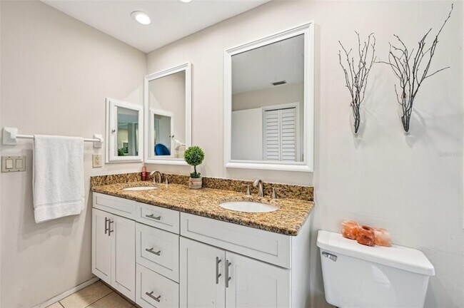 Building Photo - 7245 Wood Creek Dr