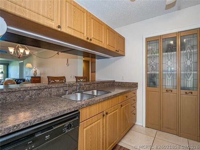 Building Photo - 32 Plantation Dr