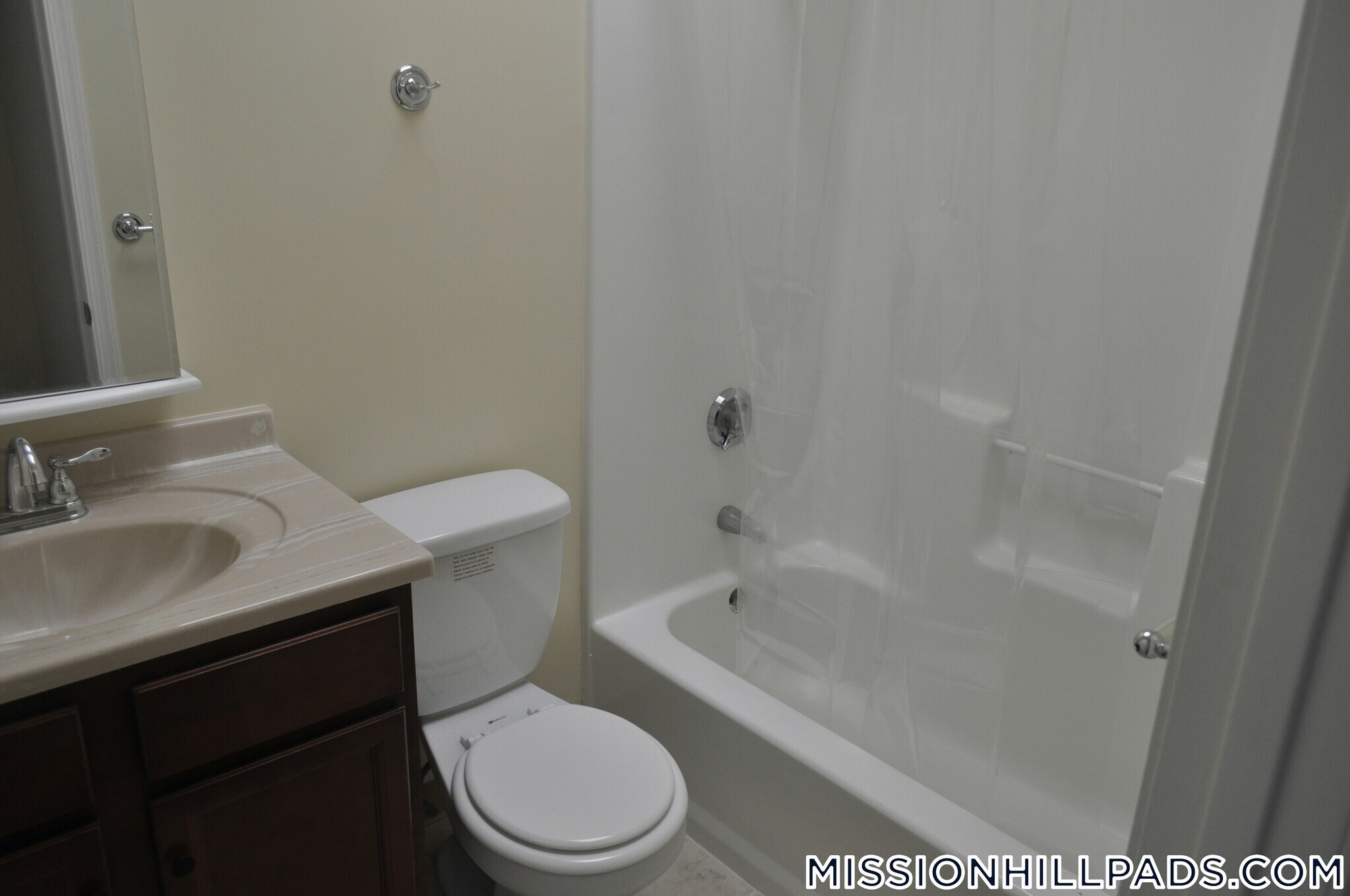 Building Photo - 13 Ruggles St