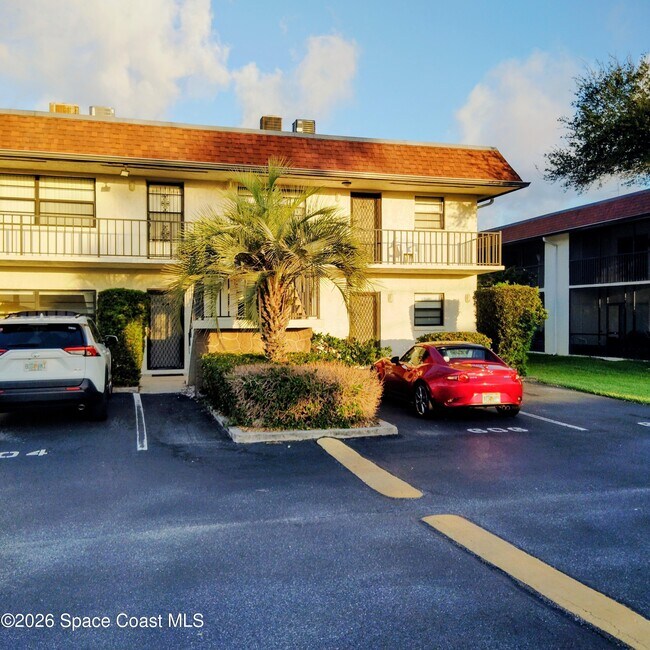 Building Photo - 200 St Lucie Ln