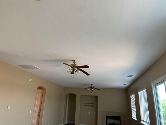 Building Photo - 4986 Webber Ct