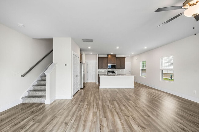 Building Photo - 115 Ted Dr