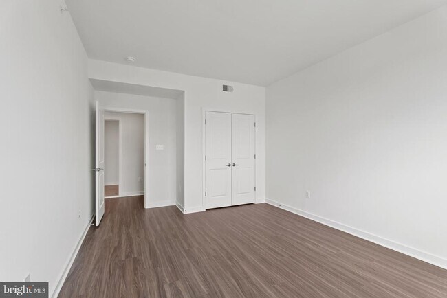 Building Photo - 714 Iron Frg Rd