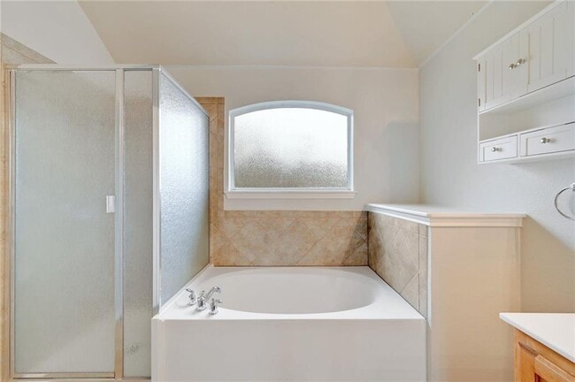 Building Photo - 932 Rusk Rd